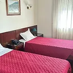 Trindade Coelho 酒店 3*