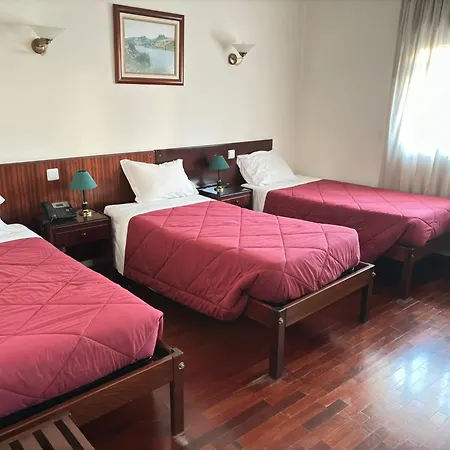 Hotel Trindade Coelho 3*