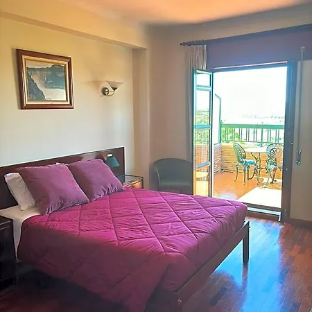 Hotel Trindade Coelho 3*
