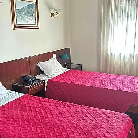 Hotel Trindade Coelho 3*