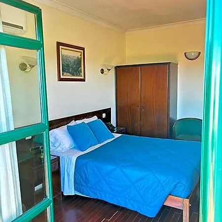 Hotel Trindade Coelho